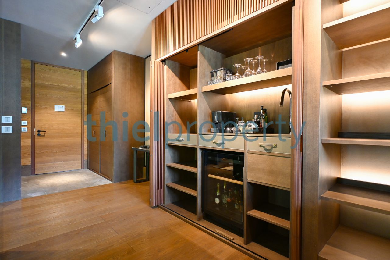 Eingang und Kaffee-Nische - entrance and coffee kitchen