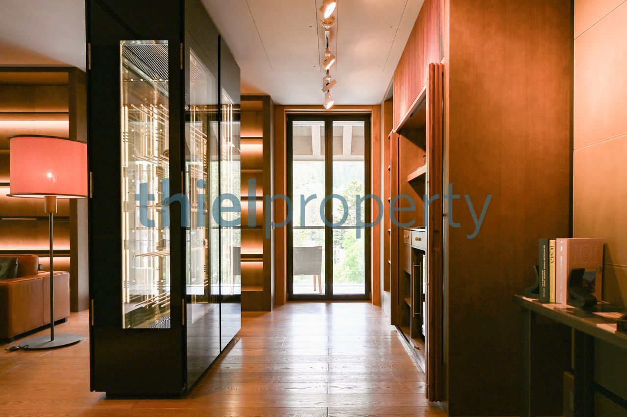 Blick vom Eingang zu Kaffeküche - view from entrance to coffee kitchen