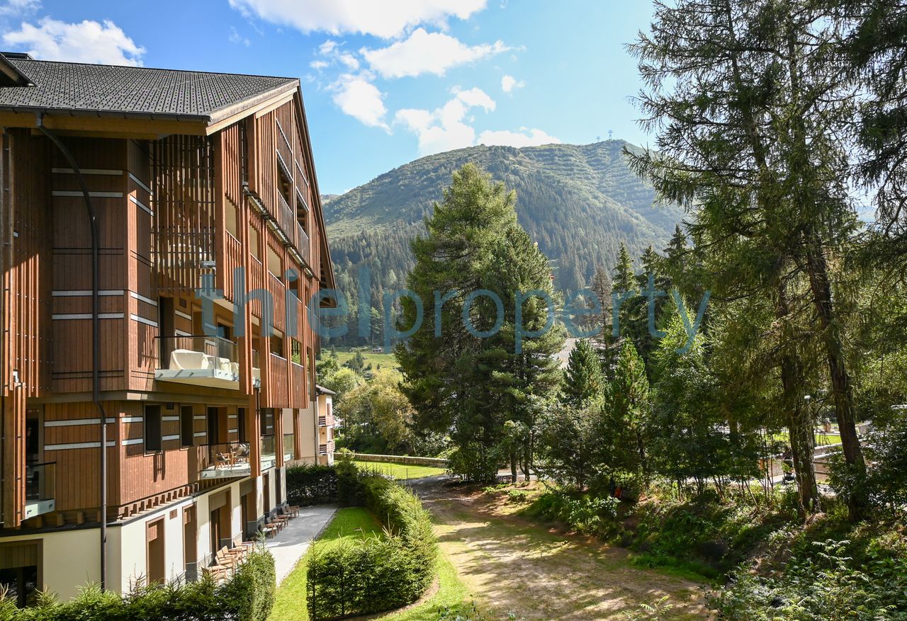 R1-1 Aussicht Hauptbalkon / view main balcony